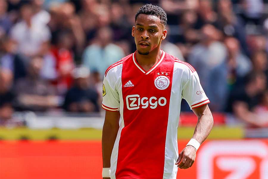 ティンバーがアーセナル移籍で口頭合意か【写真:Getty Images】