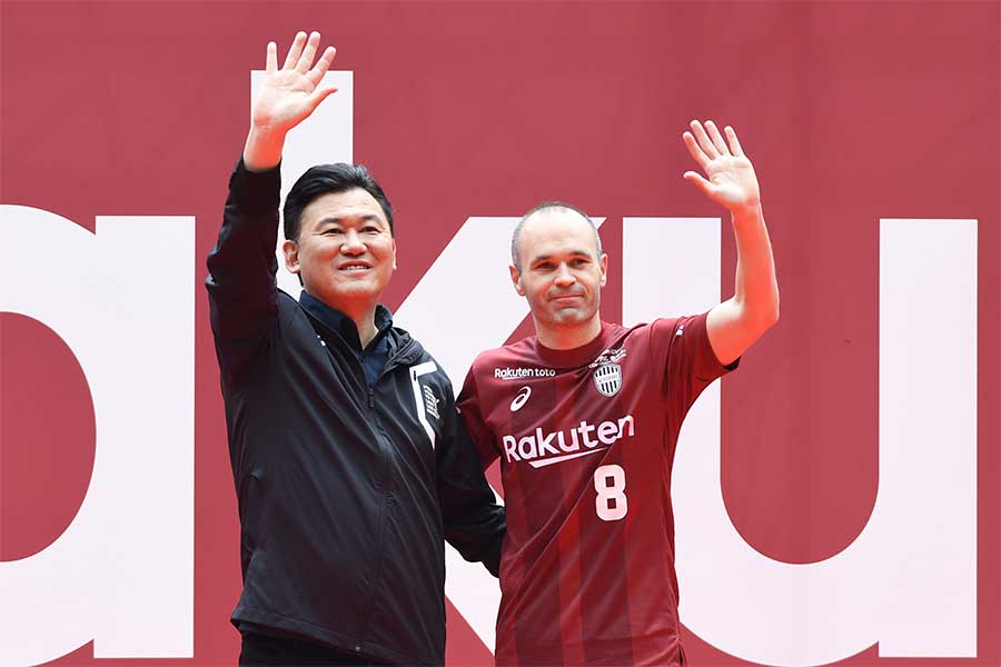 イニエスタが日本サッカー界にもたらした影響とは?【写真:Getty Images】