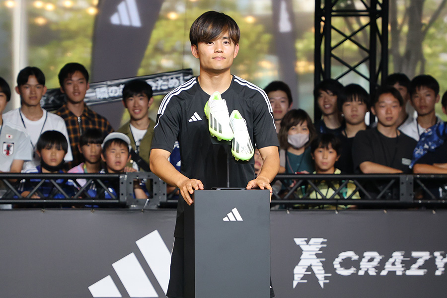 久保建英がトークイベントに登場【写真：FOOTBALL ZONE編集部】