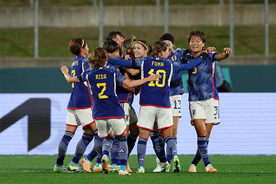 なでしこジャパンが1点リードで後半へ【写真：Getty Images】