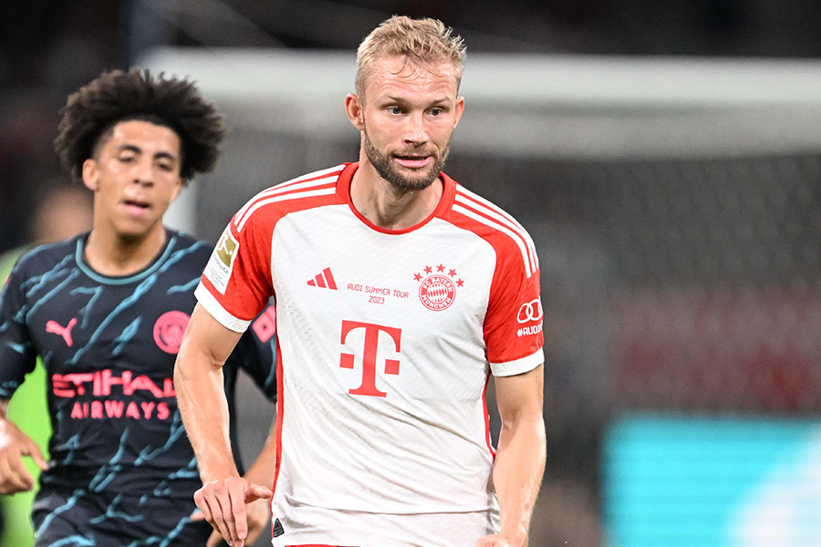 コンラート・ライマーがラーメンを堪能【写真：徳原隆元】