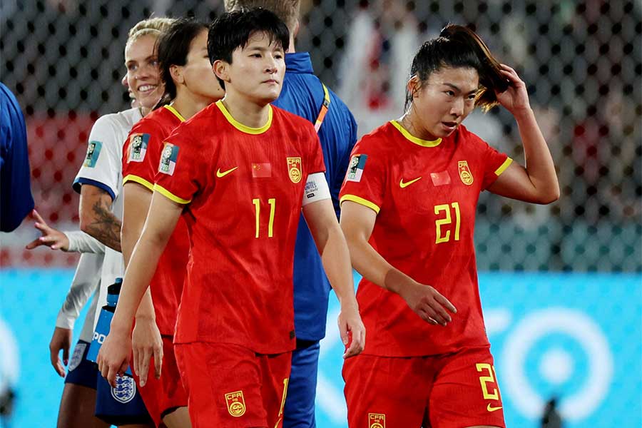 グループリーグを敗退した中国女子代表【写真：ロイター】