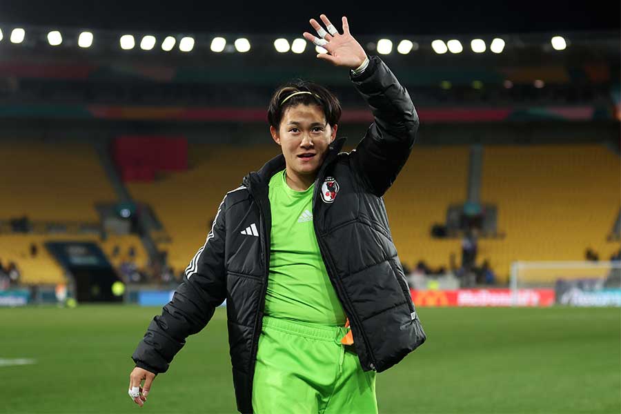山下杏也加のスーパーセーブに反響【写真：Getty Images】