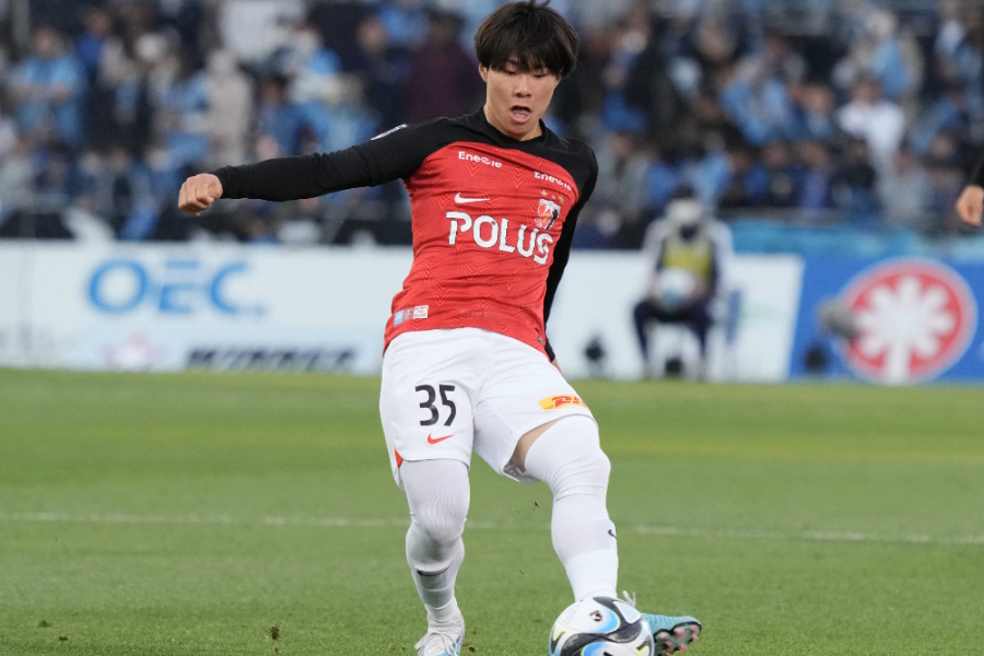 浦和の早川隼平【写真：Getty Images】