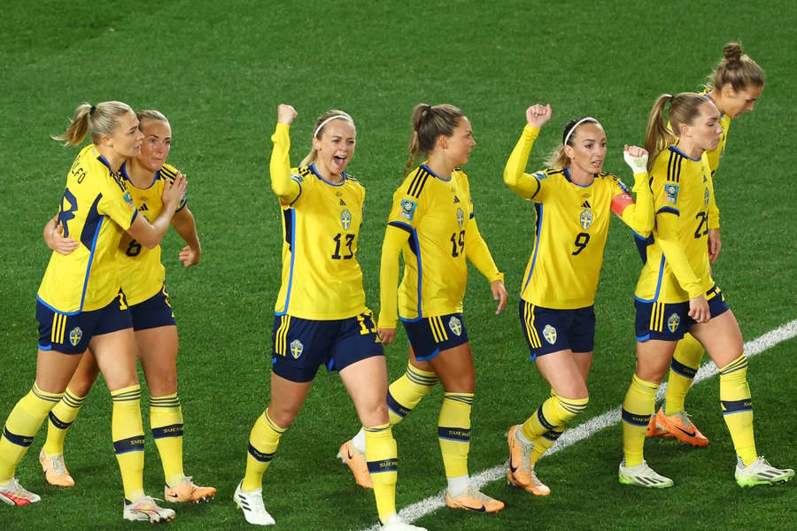 スウェーデン女子歓喜のロッカールームに反響【写真：ロイター】