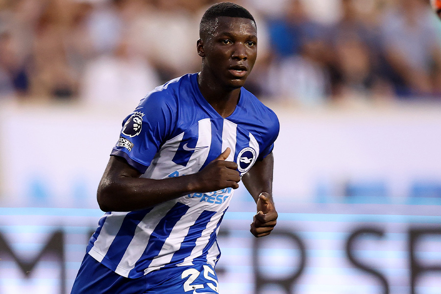 去就が注目されているモイセス・カイセド【写真：Getty Images】