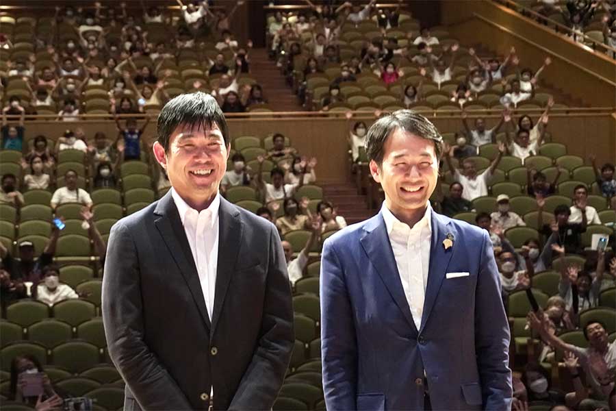 講演会では自身のエピソードに加え来場者からの質問に答えた【写真：森雅史】