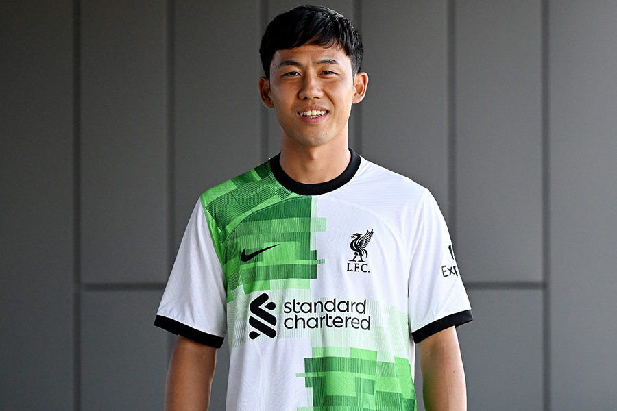 リバプールでの活躍が期待される遠藤航【写真：Getty Images】