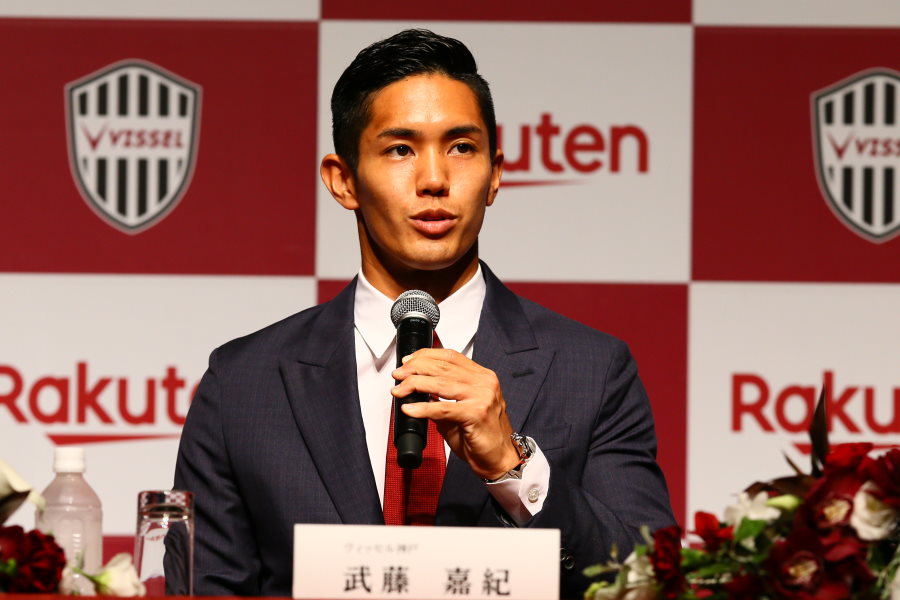 神戸に新加入したFW武藤嘉紀【写真：©VISSEL KOBE】