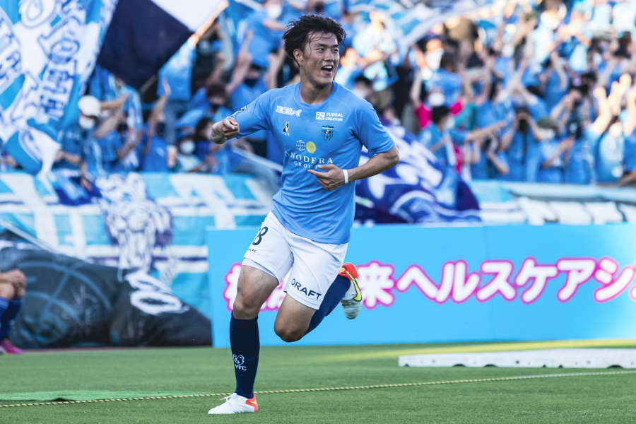 小川航基は横浜FCに移籍した2022年、充実のシーズンを過ごす【写真：©︎YOKOHAMA FC】