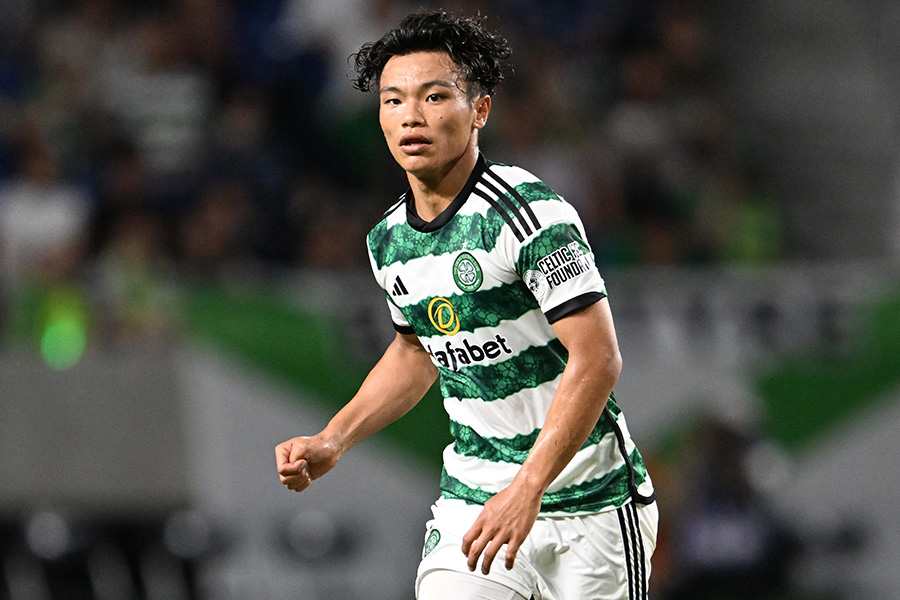 旗手怜央のスルーパスシーンに注目【写真：徳原隆元】