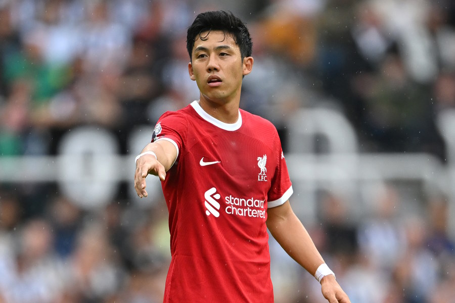 リバプールでプレーする遠藤航【写真：Getty Images】