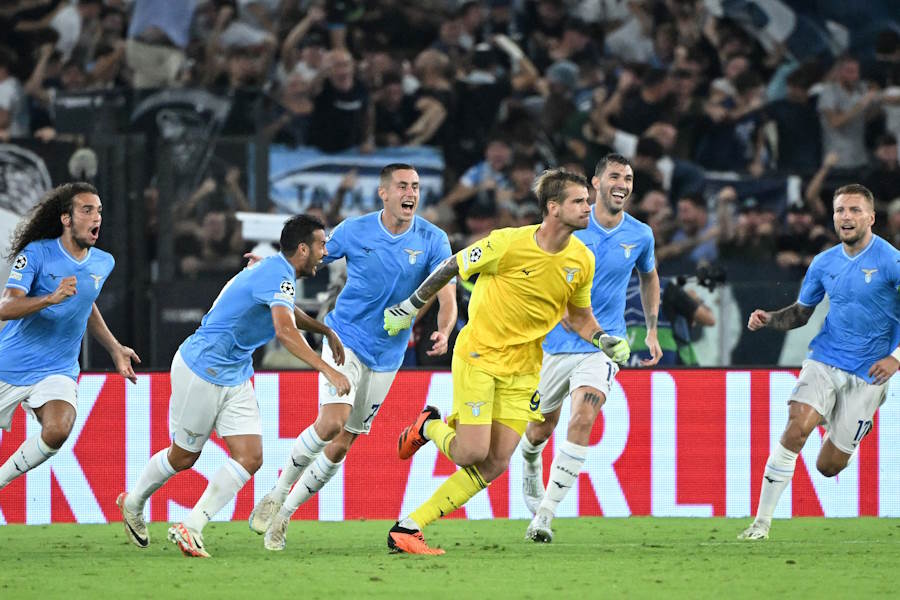 イバン・プロベデルが終了間際に劇的ゴール【写真：ロイター】