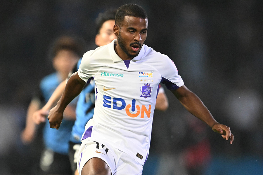 名古屋戦でゴールを決めたエゼキエウ【写真：徳原隆元】