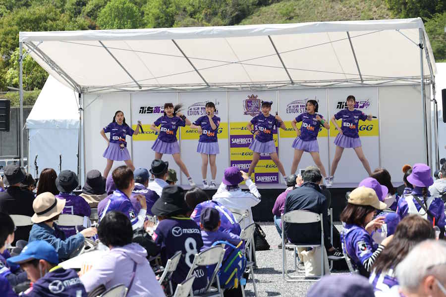 メガ・エッグにぎわいステージ【写真提供:サンフレッチェ広島】