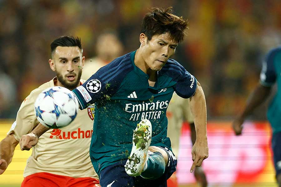 アーセナルの冨安健洋【写真：ロイター】