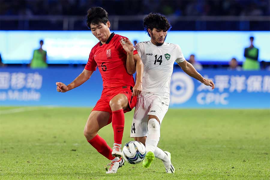 韓国代表のホン・ヒョンソク（左）がアジア大会決勝に自信【写真：Getty Images】