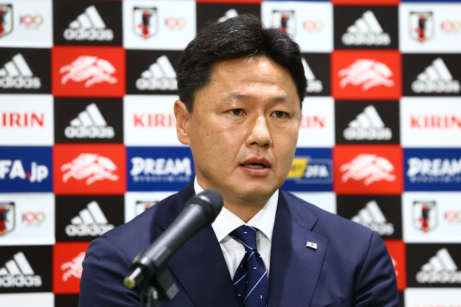 U-22日本代表を率いる大岩剛監督【写真：（C) JFA】