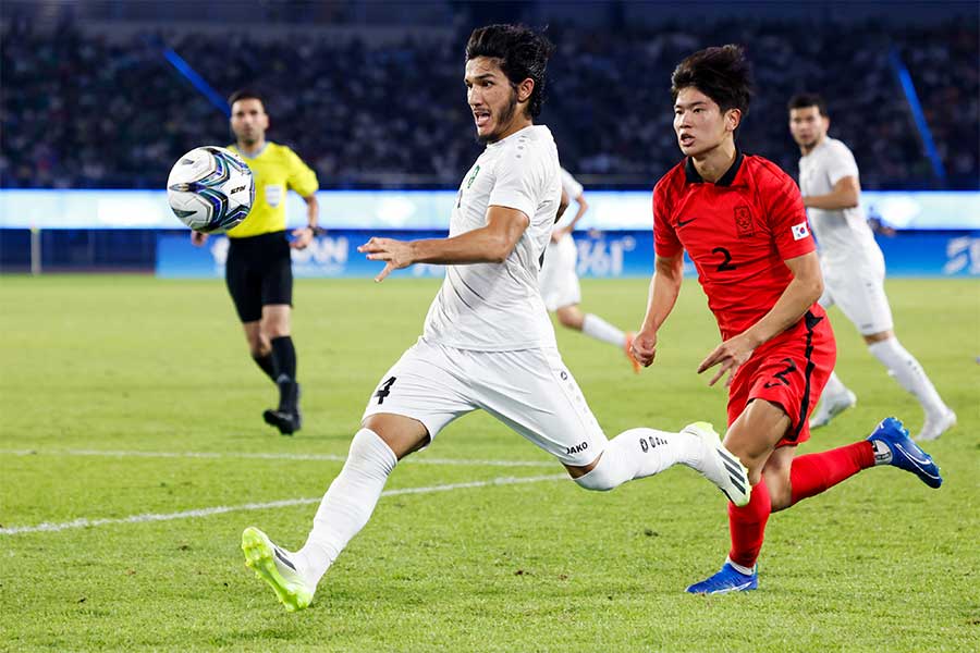 ウズベキスタンのラフプレーに韓国から相次ぐ批判【写真:Getty Images】