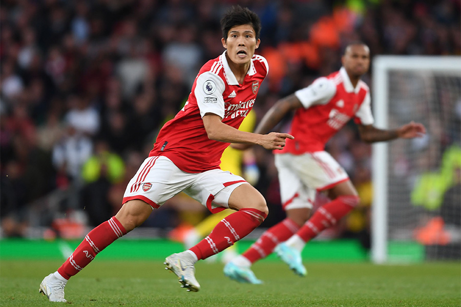 左SBでスタメン出場した冨安健洋【写真：Getty Images】