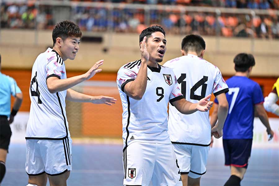 アジアカップ予選を突破したフットサル日本代表【写真:勝又寛晃】