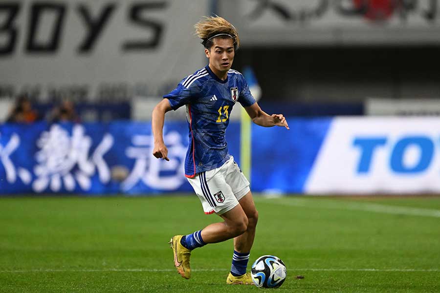 日本代表の中村敬斗【写真：Getty Images】