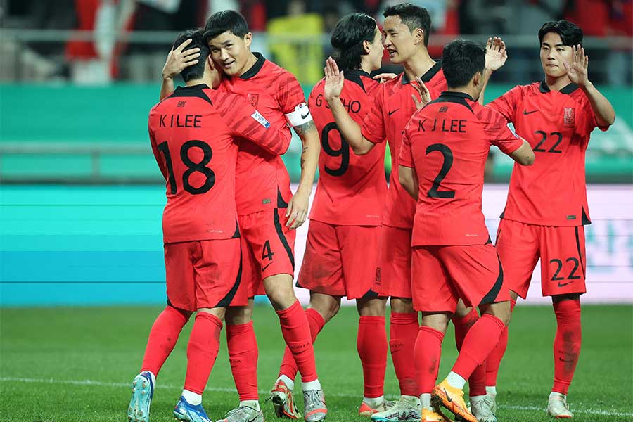 チュニジアに快勝した韓国代表【写真：ロイター】