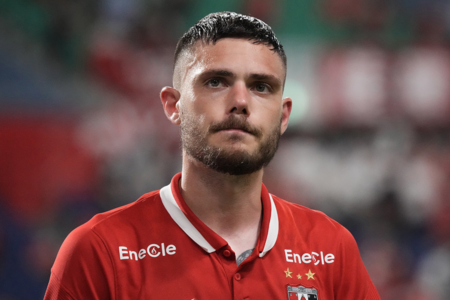 浦和でプレーするモーベルグ【写真：Getty Images】