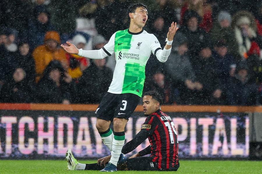 ボーンマス戦に出場した遠藤航【写真：Getty Images】