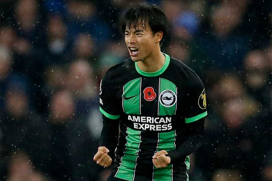 エバートン戦にフル出場した三笘薫【写真：ロイター】