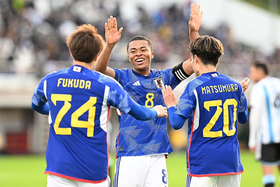 アルゼンチン代表に勝利したU-22日本代表【写真：徳原隆元】