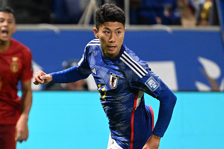 最前線の細谷真大【写真：徳原隆元】