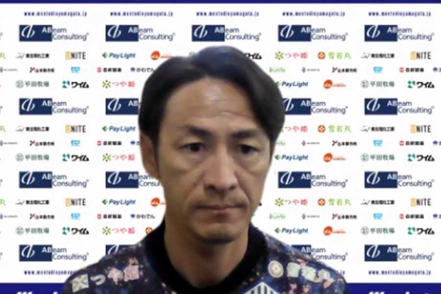 山形を率いる渡邉晋監督【写真:FOOTBALL ZONE】