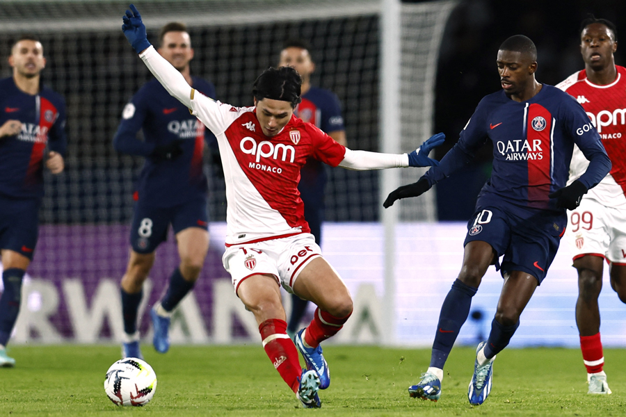 モナコでプレーする南野拓実【写真：ロイター】