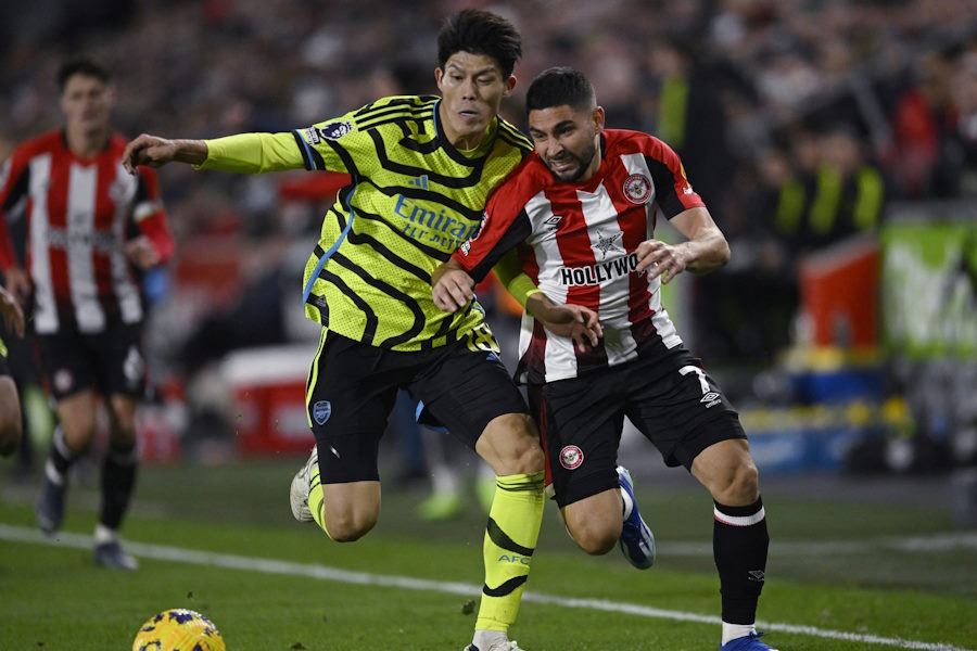 アーセナルで活躍する冨安健洋【写真：ロイター】