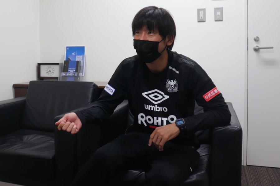 中国はフィジカルが優れている反面、頭を使うプレーを大黒氏は課題に挙げる【写真:Football ZONE web】
