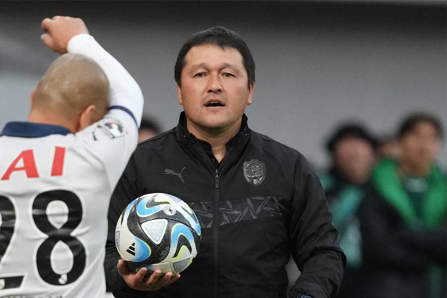 清水の秋葉忠宏監督【写真：Getty Images】