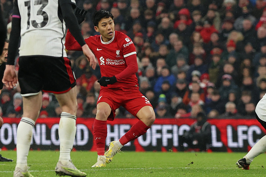 途中出場からゴールを決めた遠藤航【写真:ロイター】