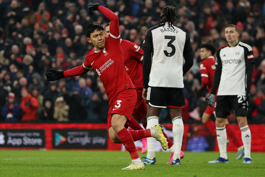 遠藤航が逆転の口火を切った【写真：ロイター】