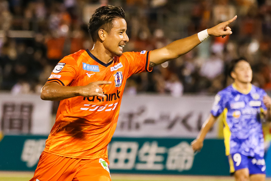 愛媛で13ゴールを決めた松田力が最優秀選手に【写真：Getty Images】