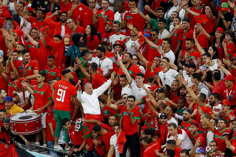 モロッコがポルトガルを破りファンも歓喜（※写真はスタジアムサポーター）【写真：ロイター】
