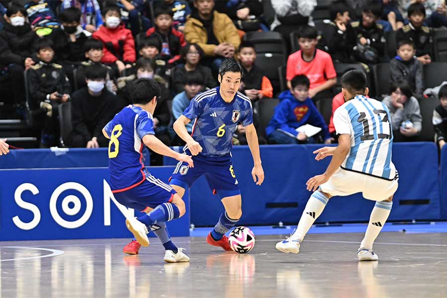 アルゼンチンと1-1で引き分けたフットサル日本代表【写真：勝又寛晃】