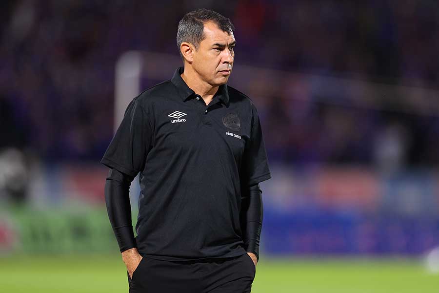 長崎監督の母国クラブ就任報道にファン困惑【写真：Getty Images】