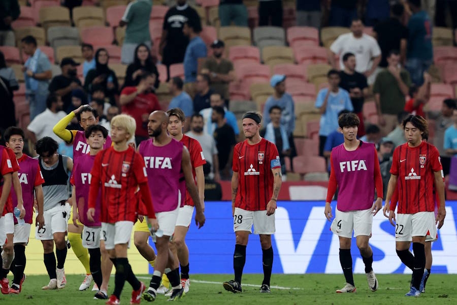 欧州王者マンCに完敗の浦和【写真:ロイター】