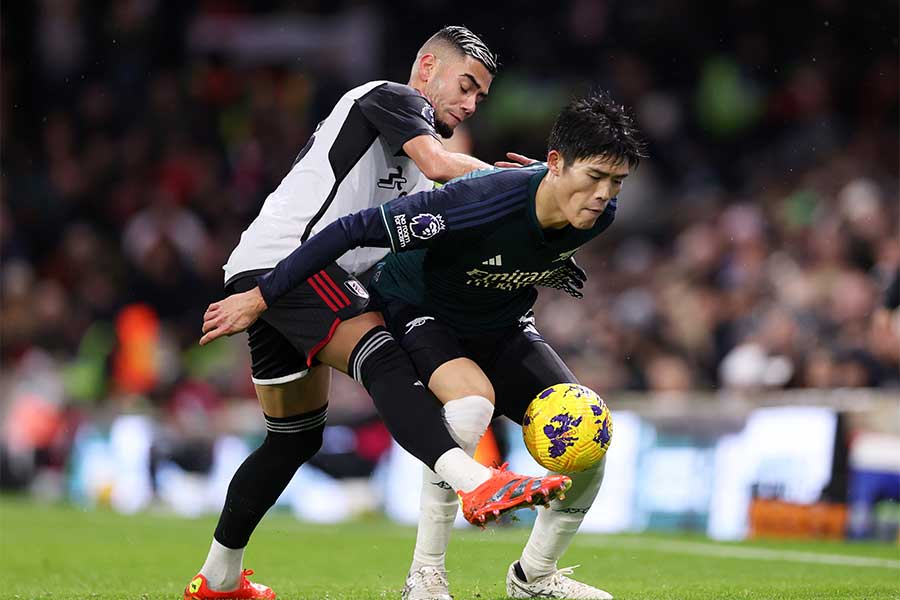 フルハム戦に途中出場した冨安健洋【写真:Getty Images】