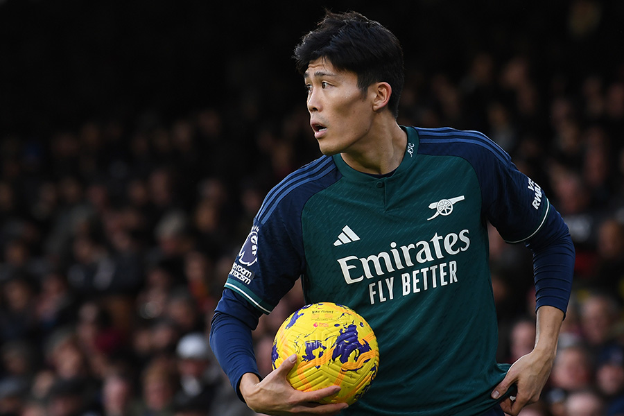 冨安健洋がフルハム戦で怪我から復帰【写真：Getty Images】