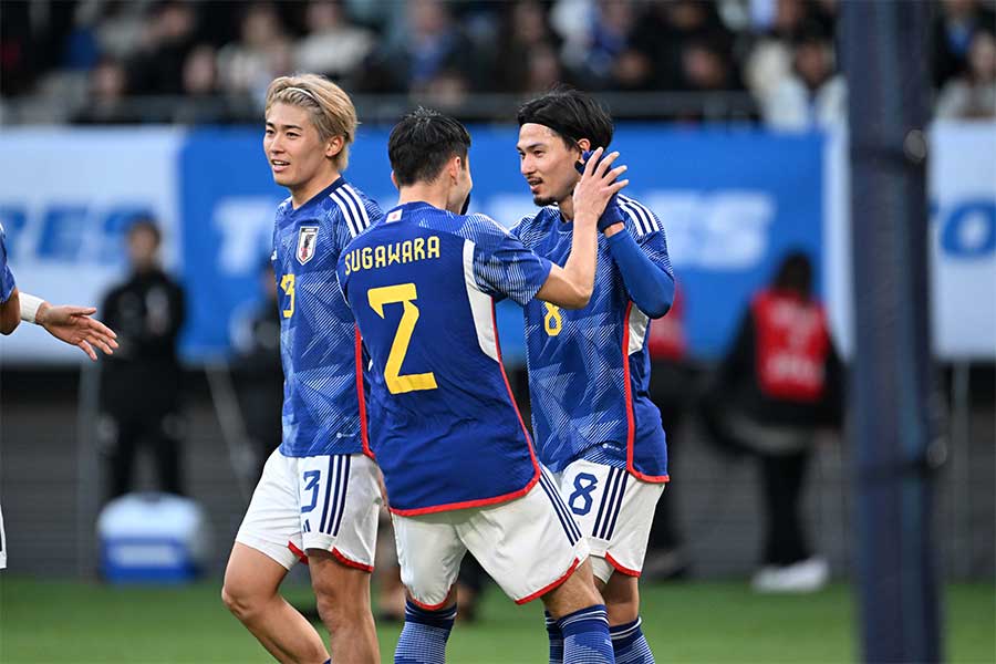 日本代表の2列目を検証【写真:徳原隆元】