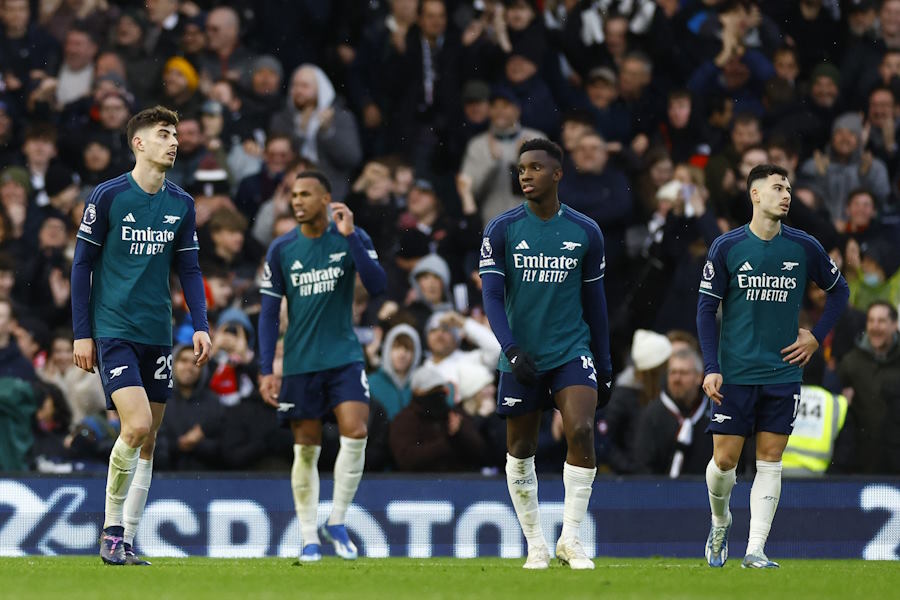 アーセナルは左サイドバックをレンタル移籍補強する可能性【写真：ロイター】