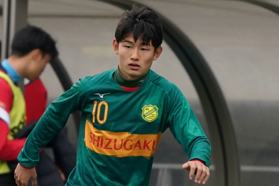 静学10番 Mf古川陽介 サッカー部引退しました 惜別ショット レアル中井卓大も労いの言葉 フットボールゾーン