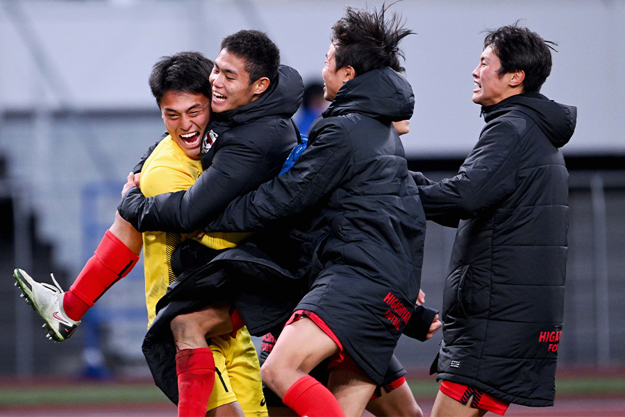 PK戦を制した東山が決勝に進出【写真:徳原隆元】